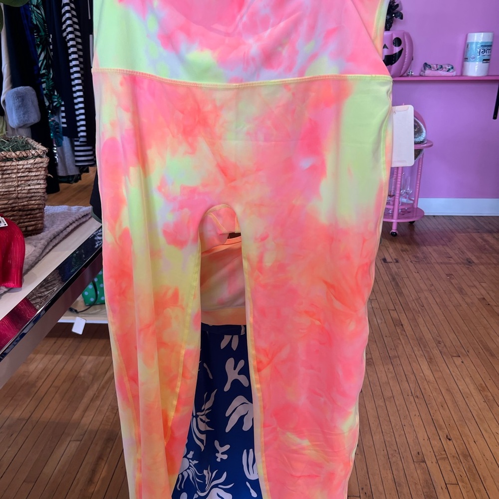 Zenana Outfitters Bright Tie-Dye Leggings
